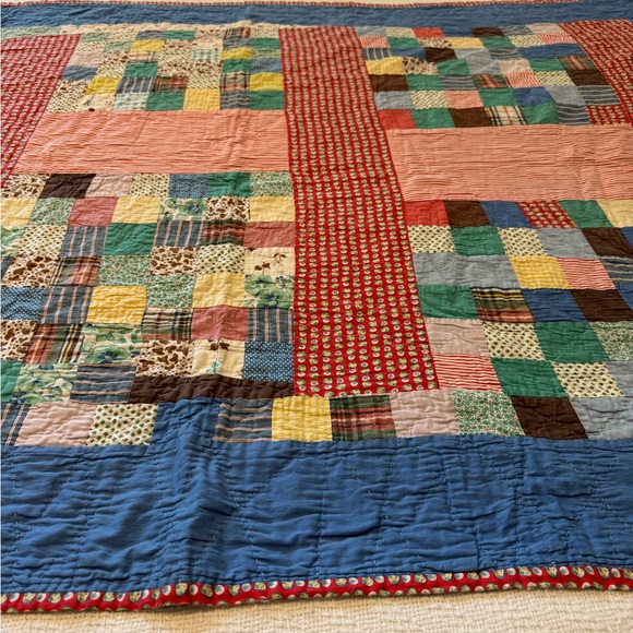 Antique handmade quilt 78 x 46 - Picture 5 of 6